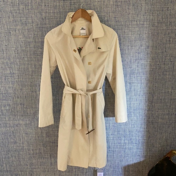 trench lacoste